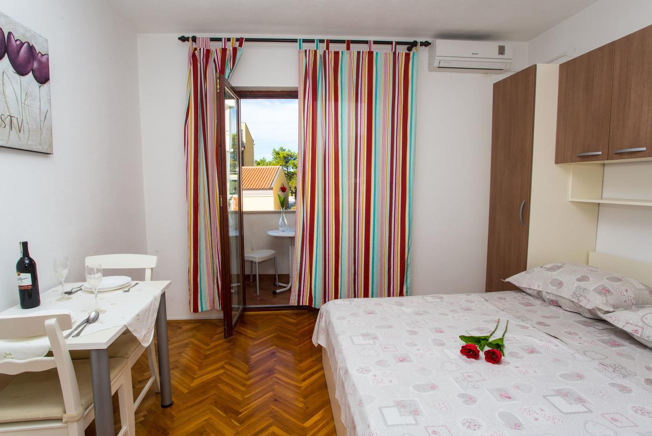 Apartments Zoran Promajna Phòng bức ảnh
