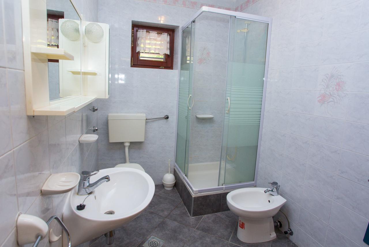 Apartments Zoran Promajna Phòng bức ảnh
